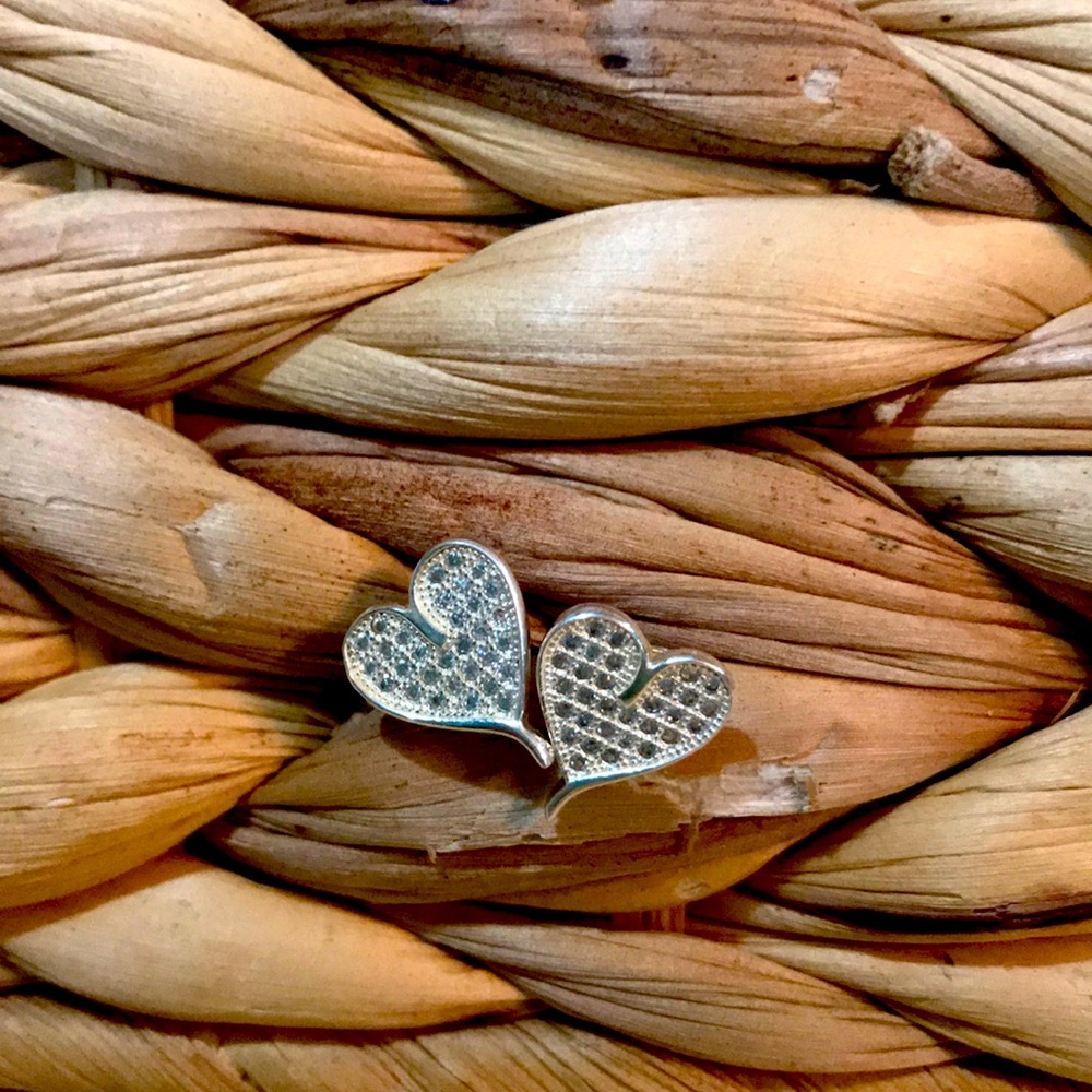 Little hearts silver earrings